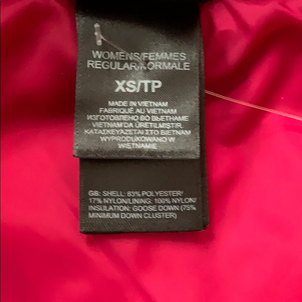 NorthFace Women’s Jacket - Picture 7 of 10